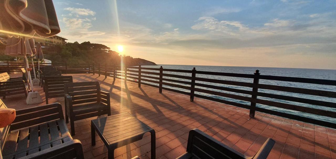 Hotel Le Ghiaie Portoferraio Buitenkant foto